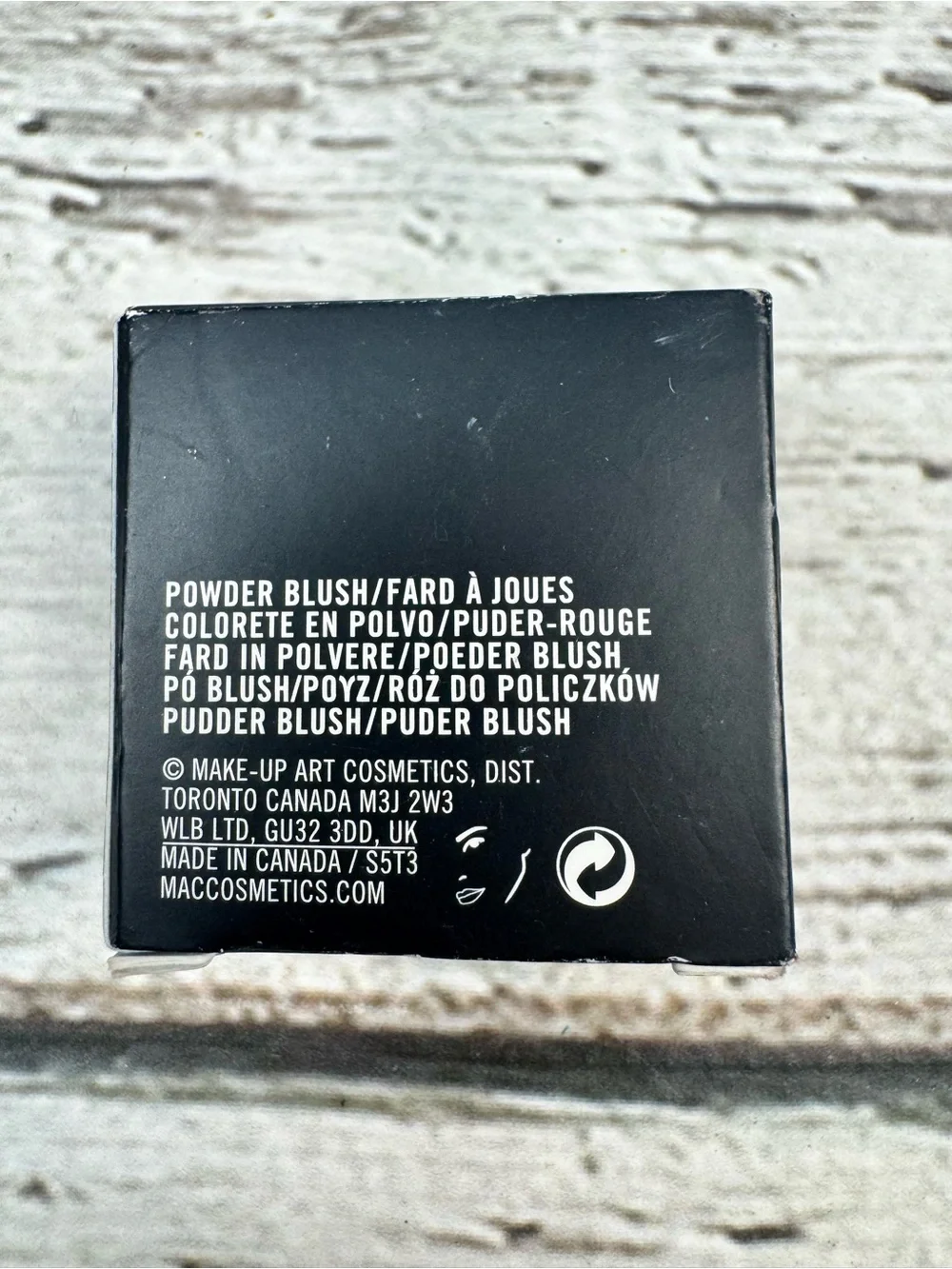 MAC Cosmetics Powder Blush - Saucy Miss (Bright Fuchsia)